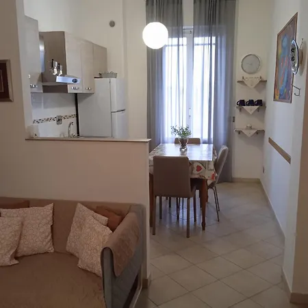 My House Апартаменты *